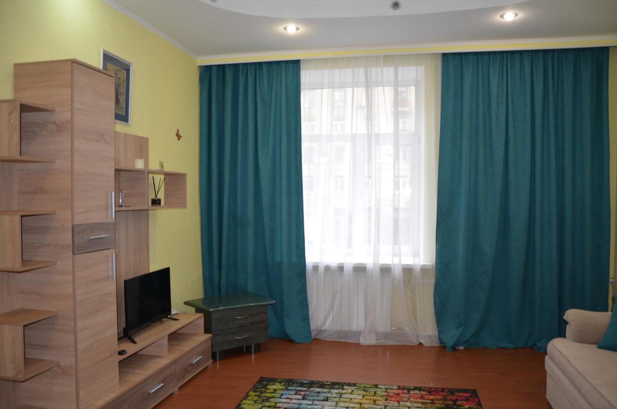 Apartment Pavlovskaya Square *